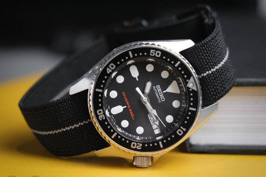How to Install the Elastic Nato / Paratrooper Strap